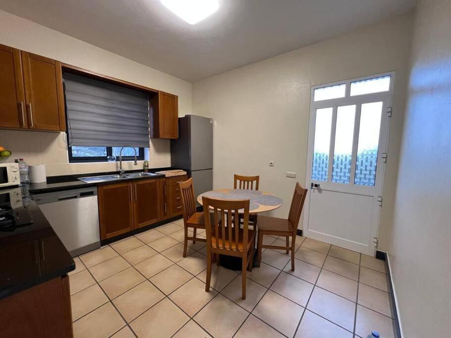 Villa The Hideaway Retreat Santo Antonio da Serra Exterior foto